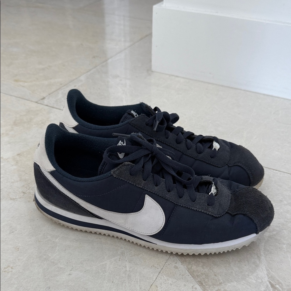 Men’s Nike sneakers size 12